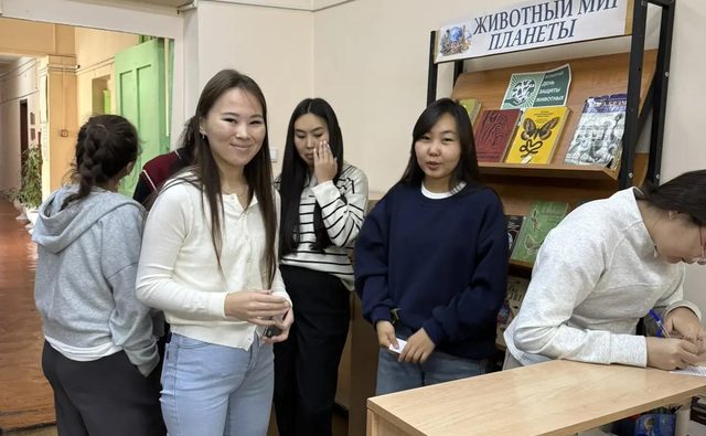Будущие Историки получили книги, а&hellip;